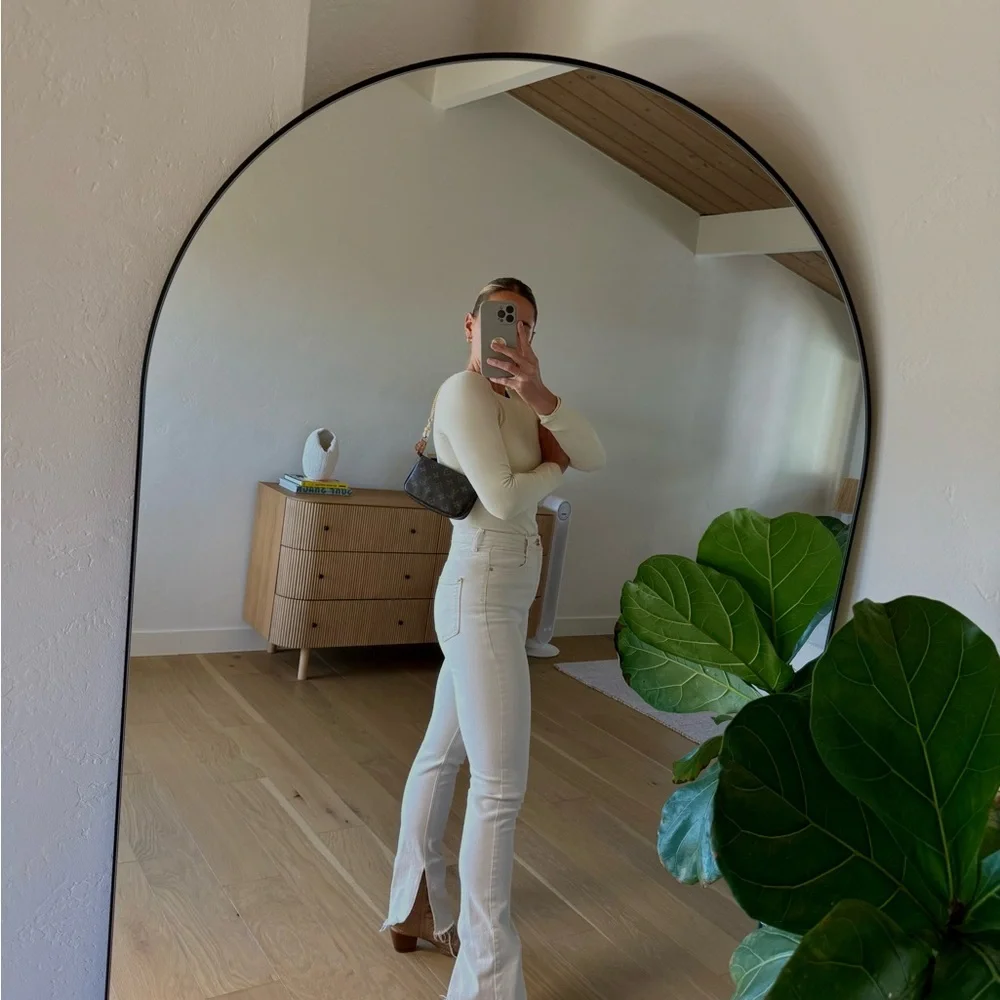 LV Mini Pochette - Picture 14 of 15